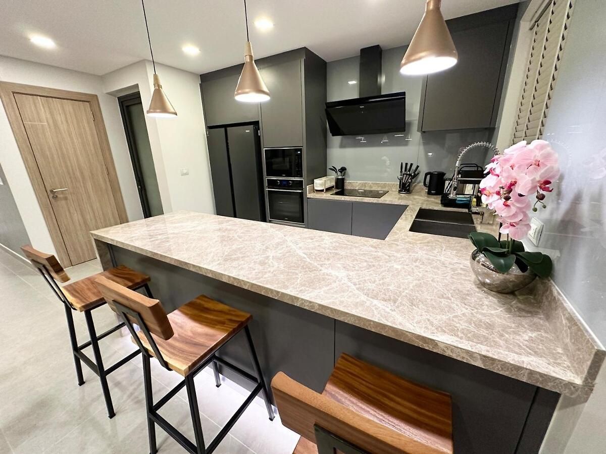 Super Luxury 3 Bedroom Private Pool With Jacuzzi, Near 711, 10 Minutes To Walking Street And - Mt8 วิลล่า *