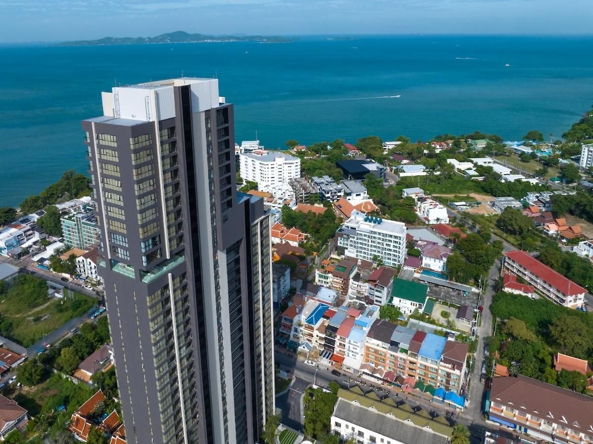 อพาร์ทเม้น New! The Panora 1br King Seaview Penthouse Pattaya