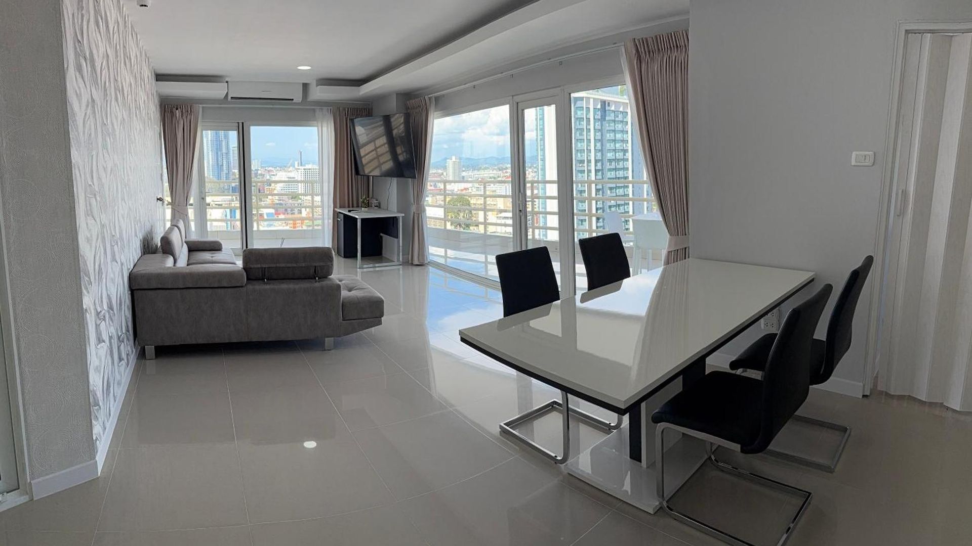 อพาร์ตโฮเทล View Talay 6 By Aegean