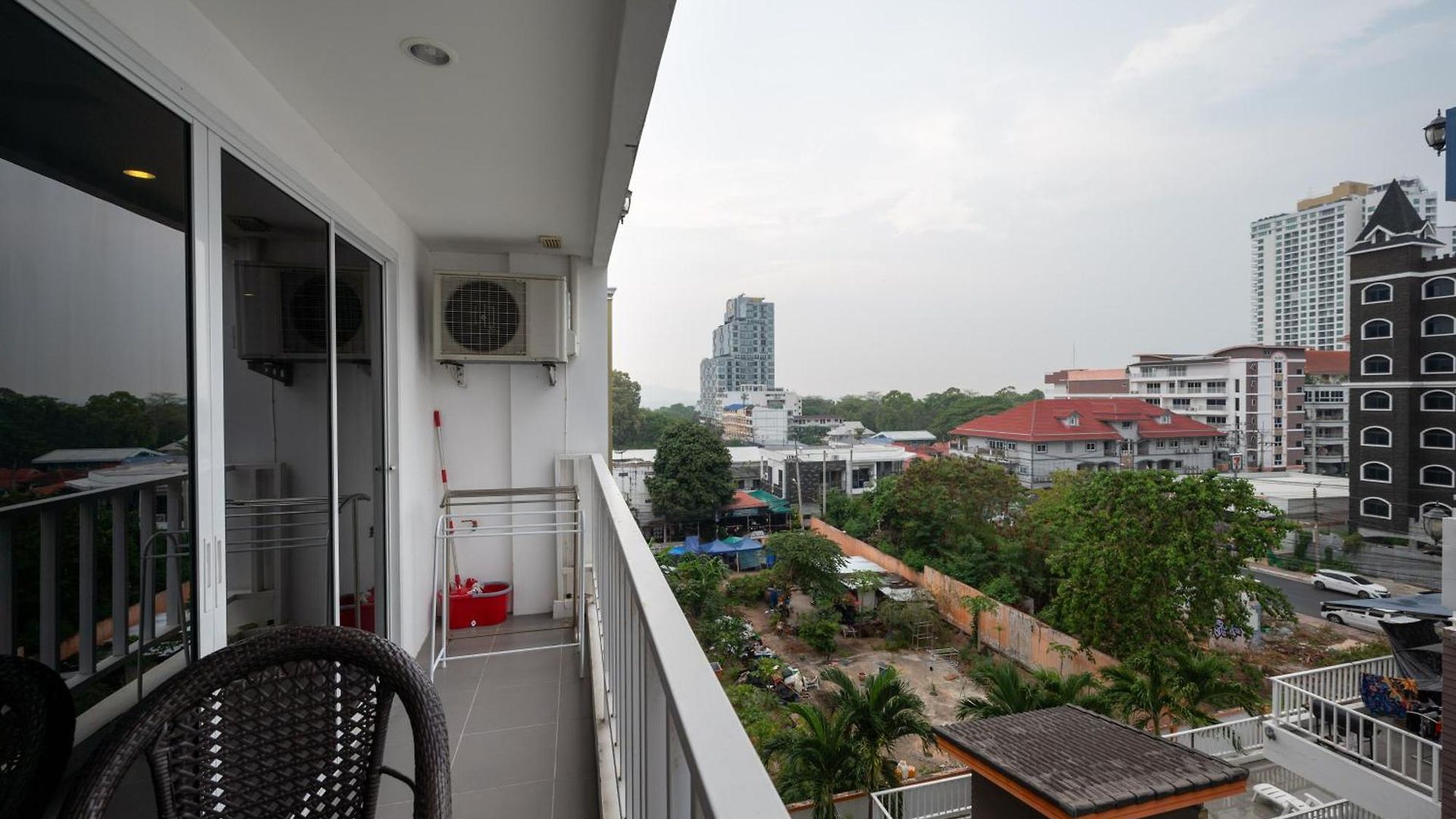New Nordic Club 1 By Apartwell * Pattaya