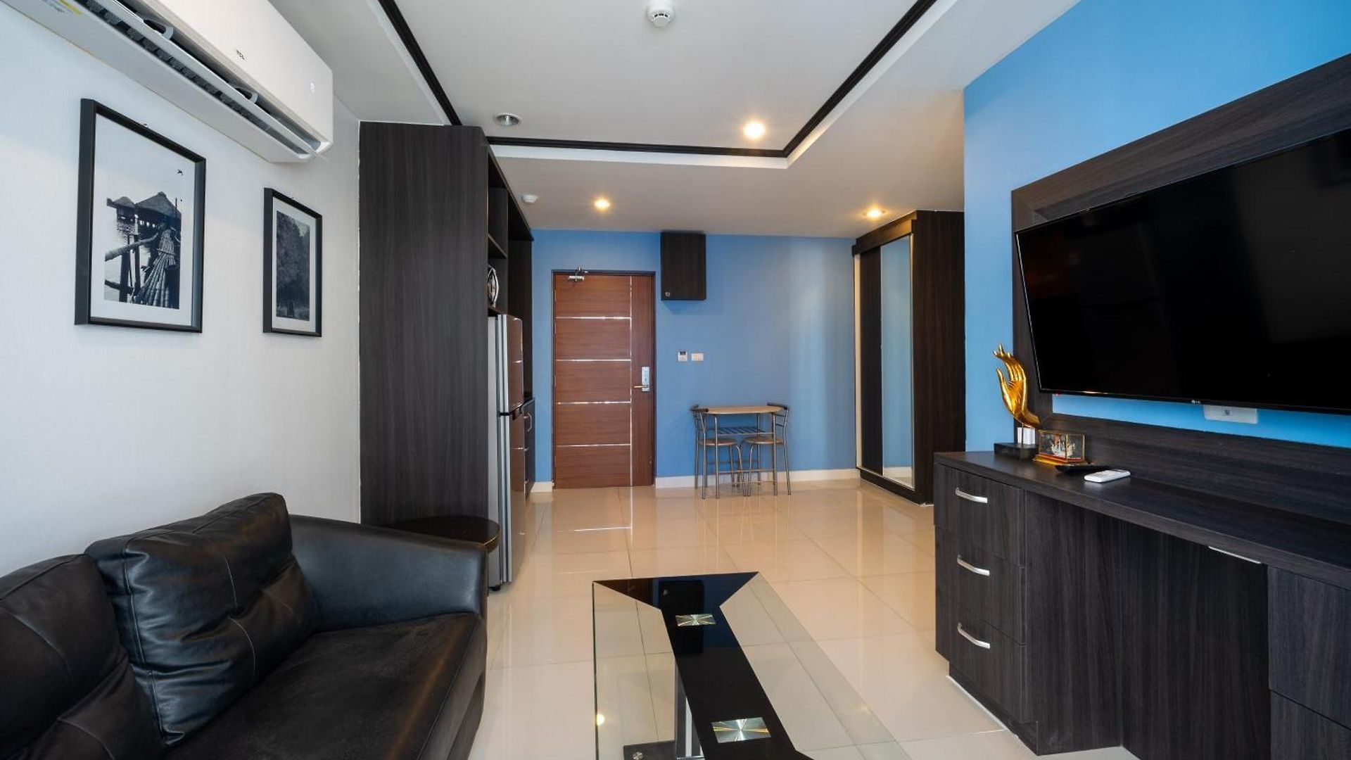 New Nordic Club 1 By Apartwell