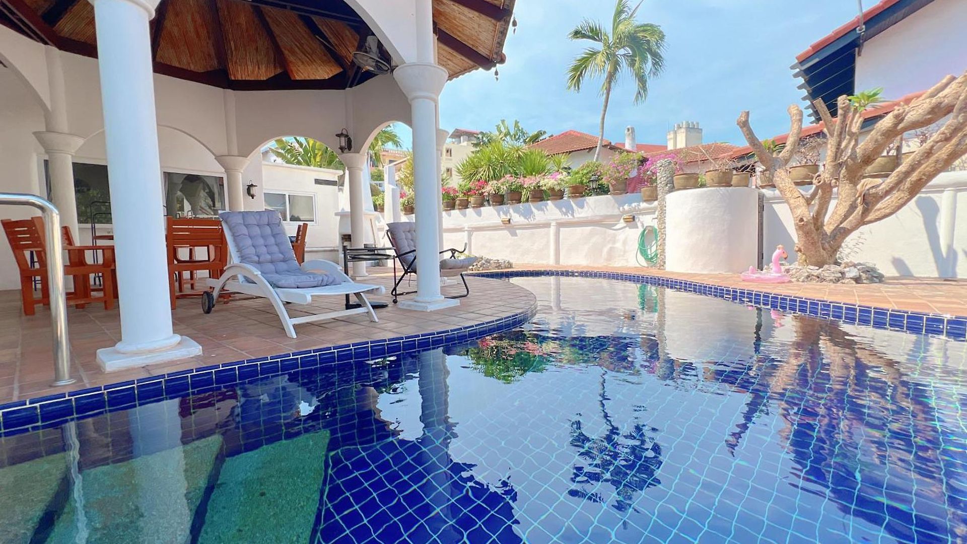 Gary Pool Pattya Pattaya