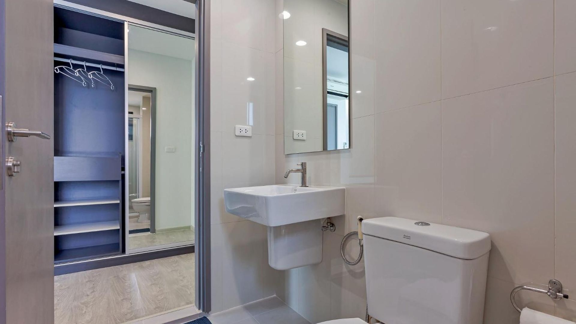 2 Bedroom Sea View, The Base Pattaya
