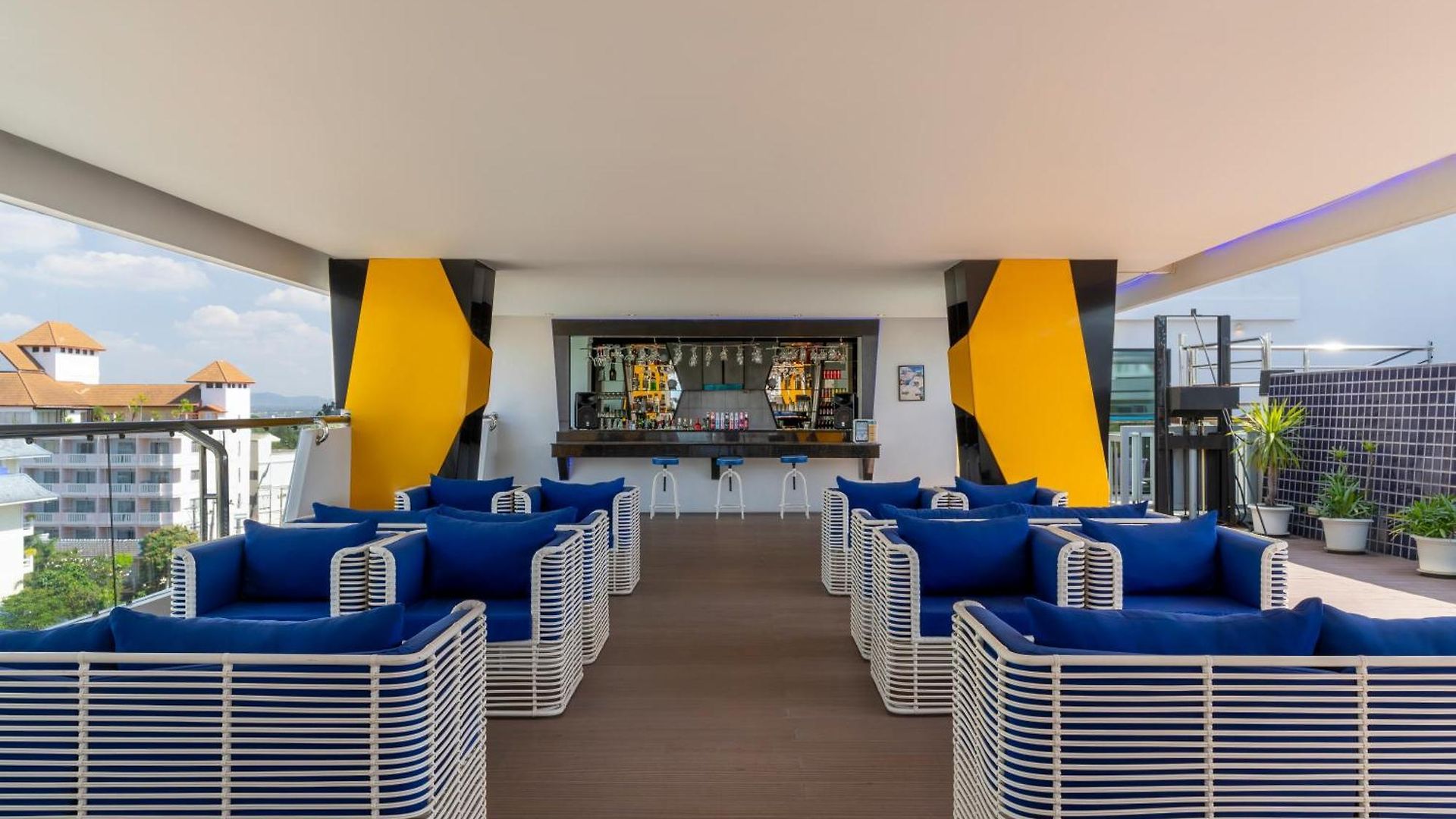 Blue Boat Jc 5* Pattaya