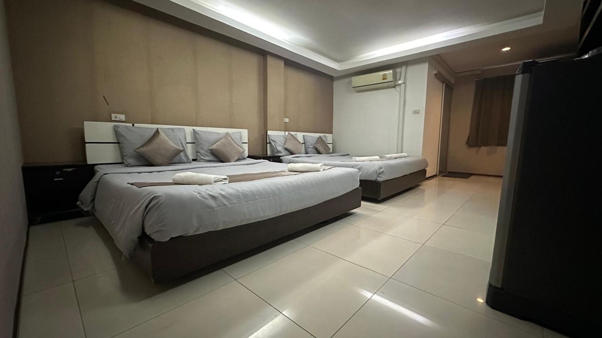 Siamese Serenity Stays-pattaya โรงแรม Pattaya