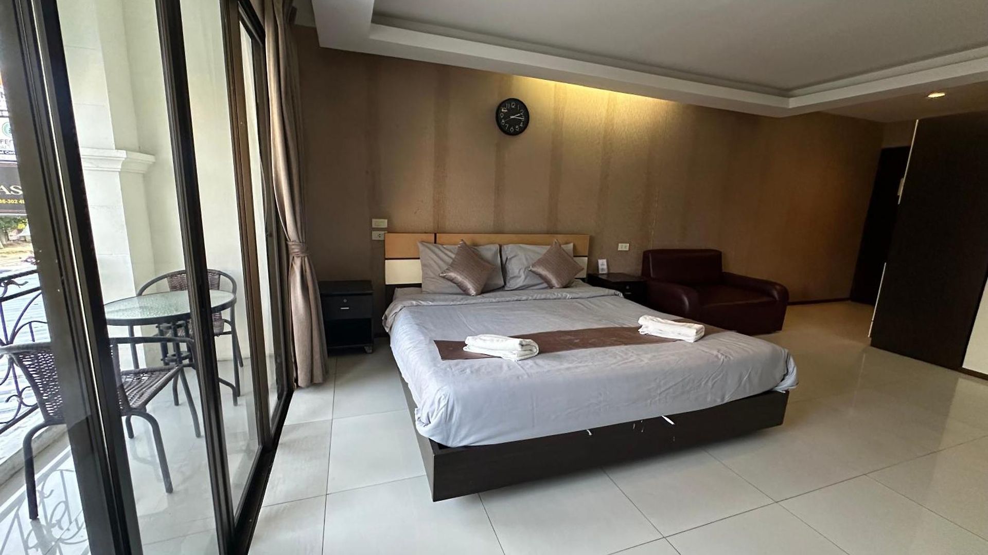 Siamese Serenity Stays-pattaya Pattaya