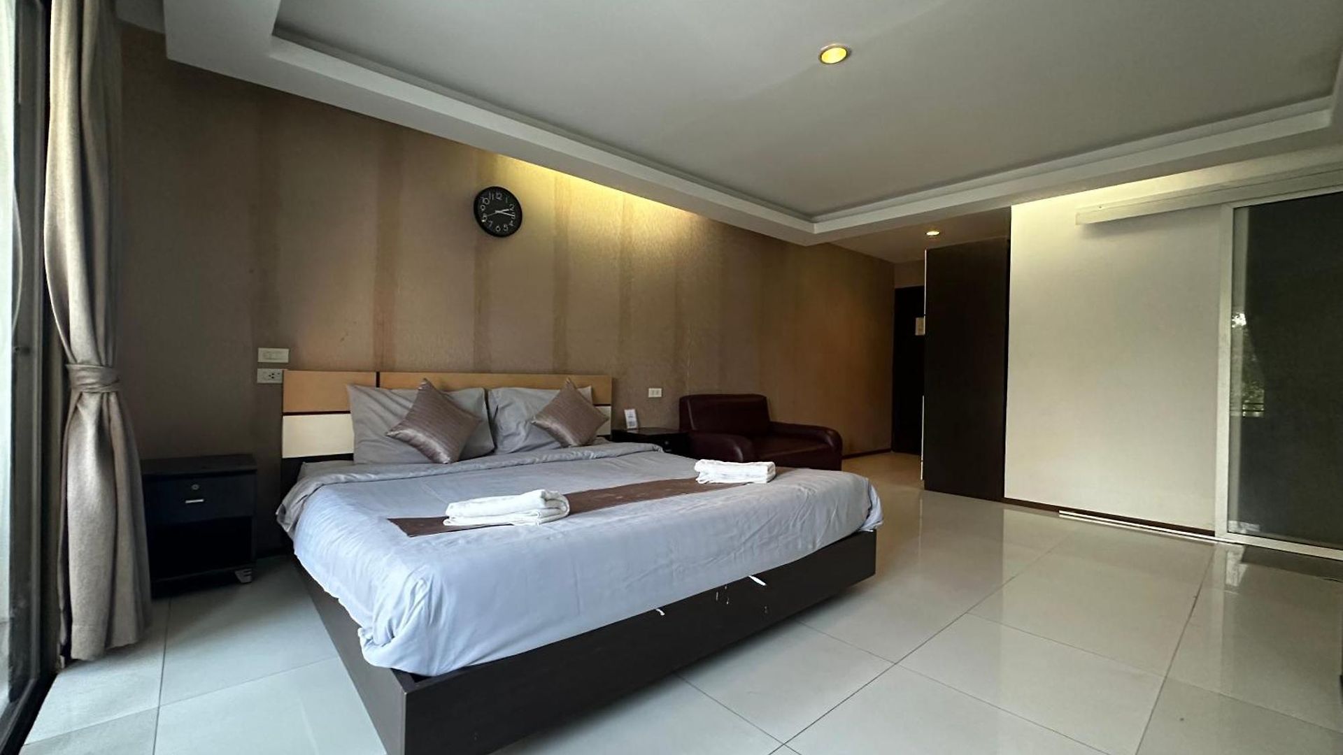 Siamese Serenity Stays-pattaya