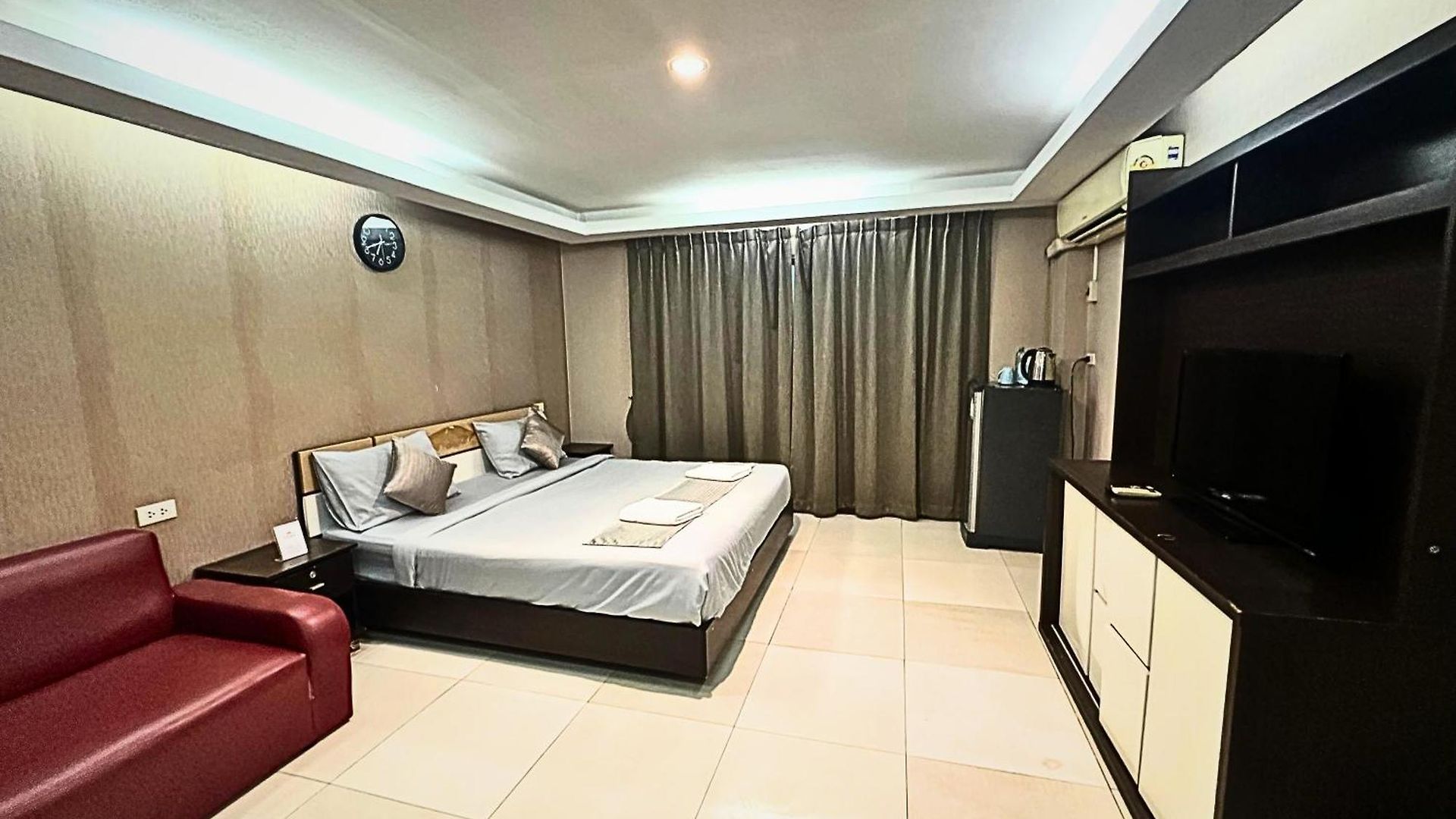 Siamese Serenity Stays-pattaya โรงแรม 3*