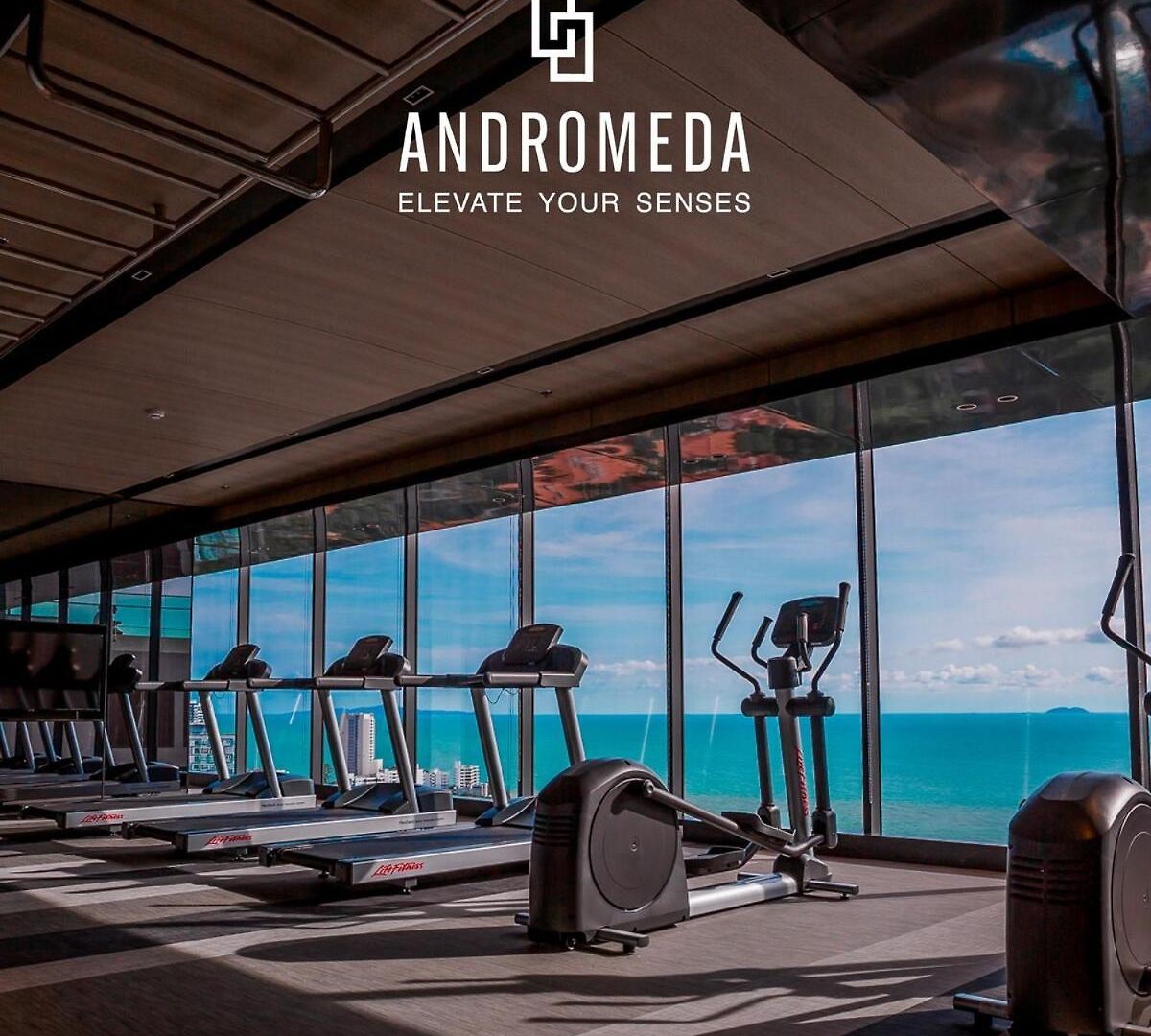 Apartment 2 Bed Sea View High Floor Luxury Pattaya