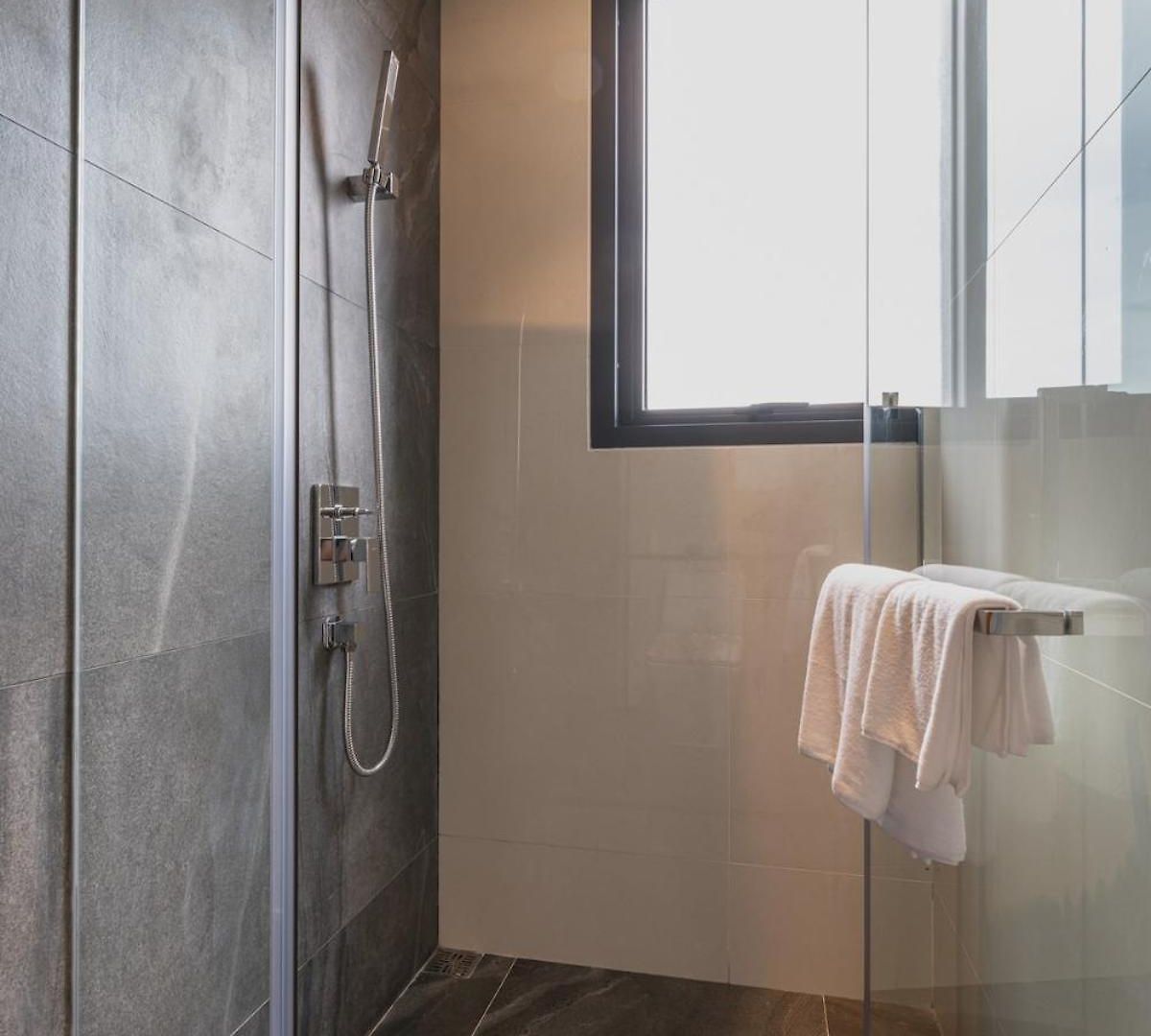 2 Bed Sea View High Floor Luxury *