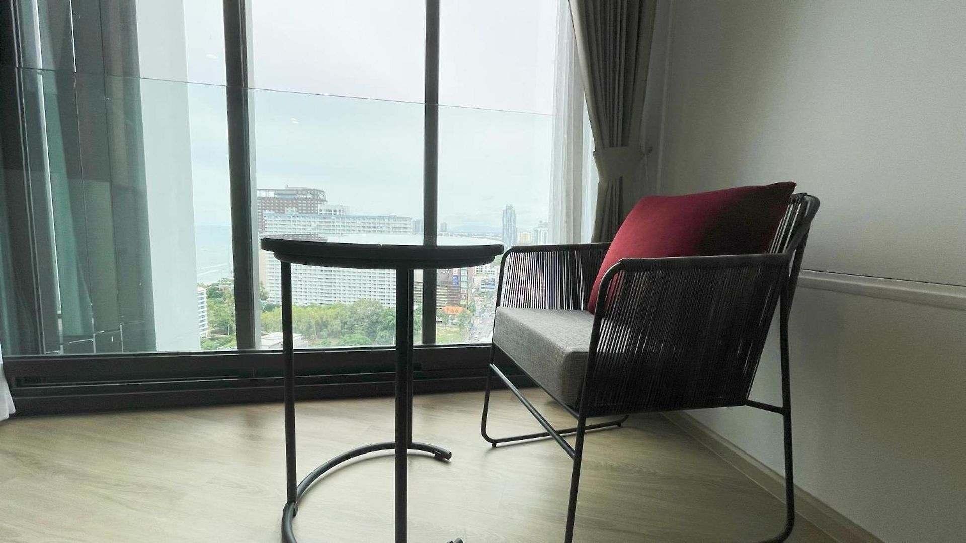 Apartment Utrip # Edge *
