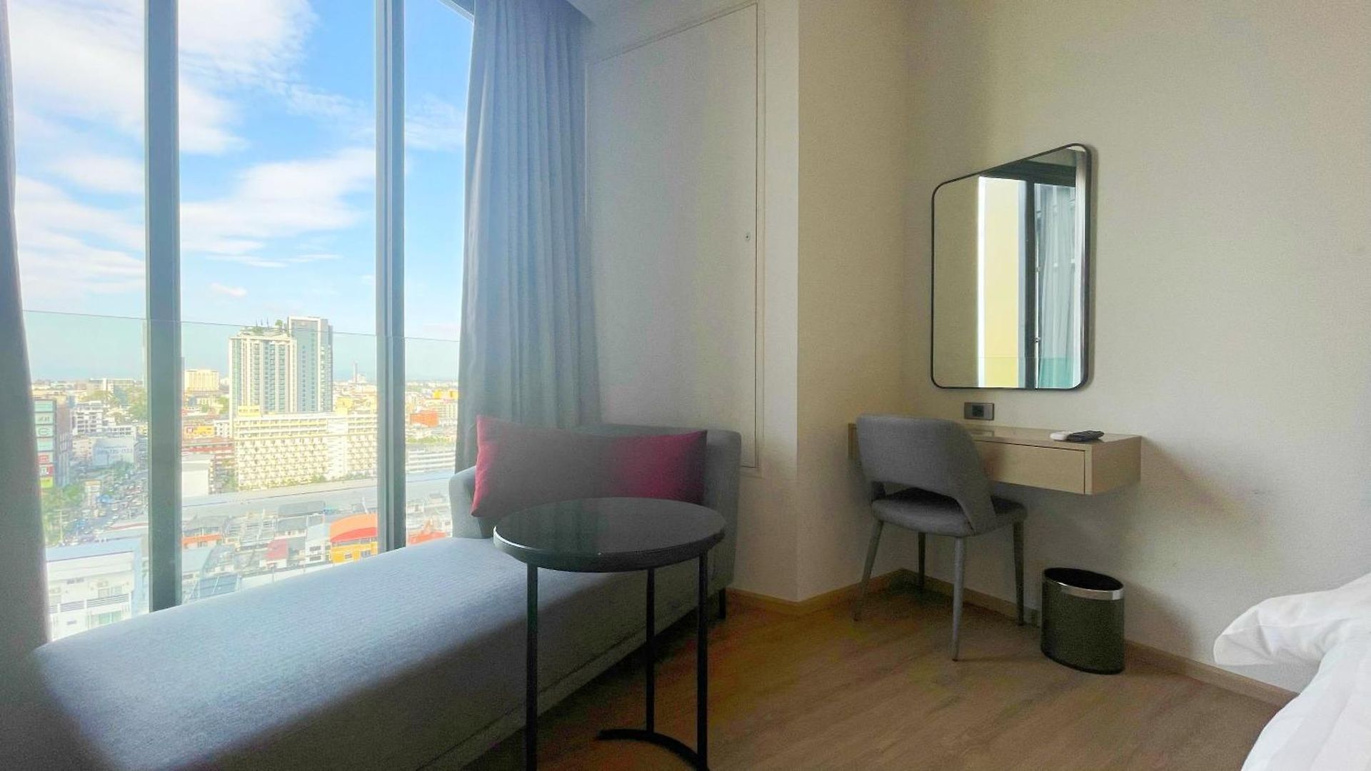 Apartment Utrip # Edge Pattaya