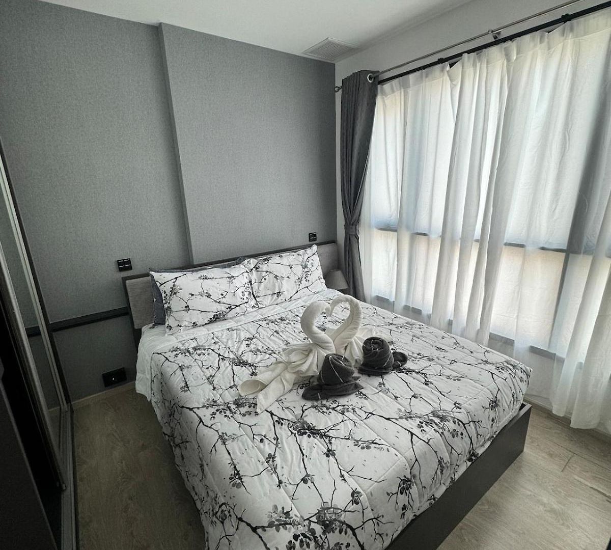 Base Perfect Spot Seaview 23 Floor Pattaya