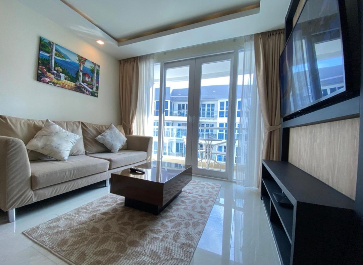 อพาร์ทเม้น Grand Avenue X Monthstayz Thailand Pattaya
