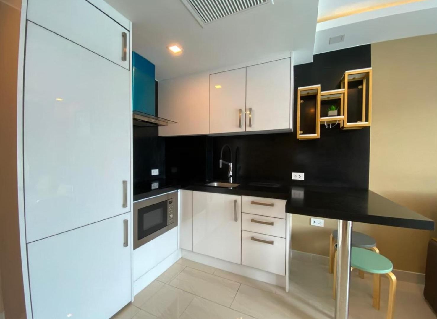 Grand Avenue X Monthstayz Thailand * Pattaya