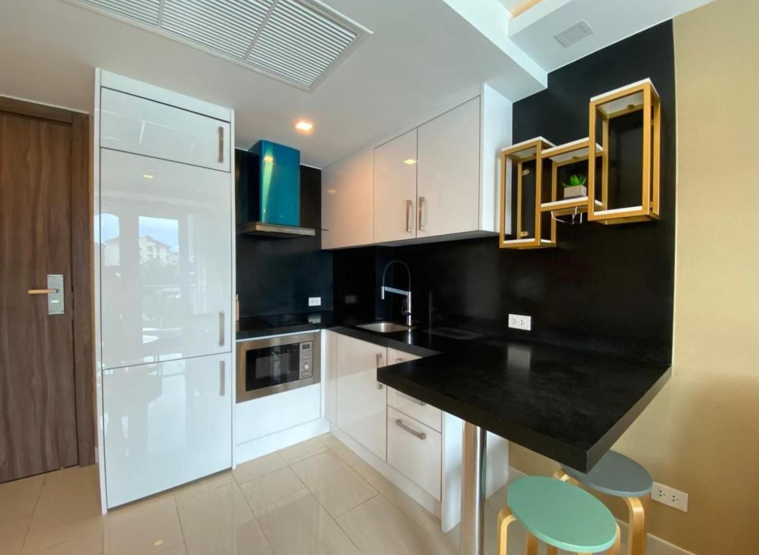 อพาร์ทเม้น Grand Avenue X Monthstayz Thailand Pattaya