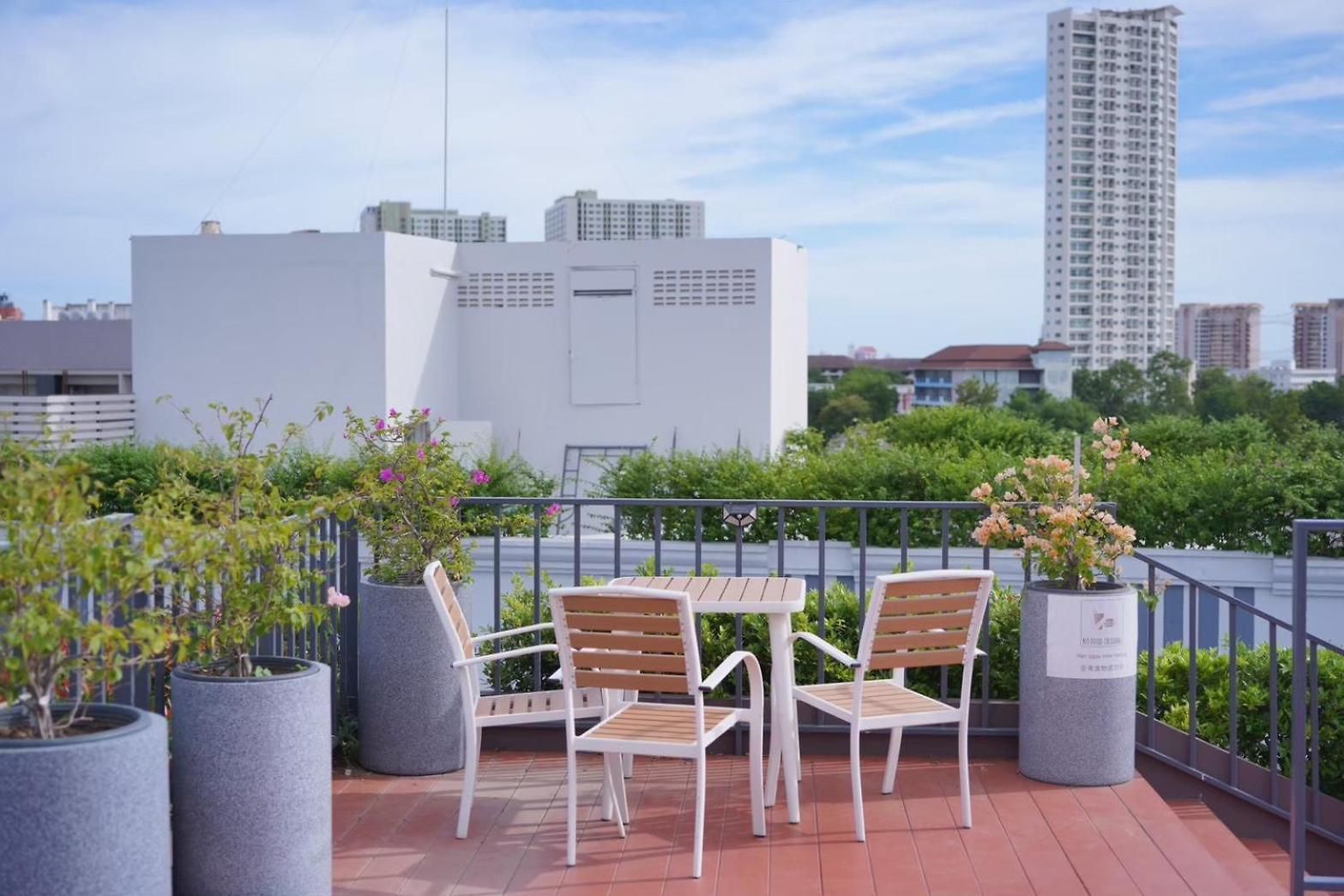 โรงแรม D Eco Wellness Center