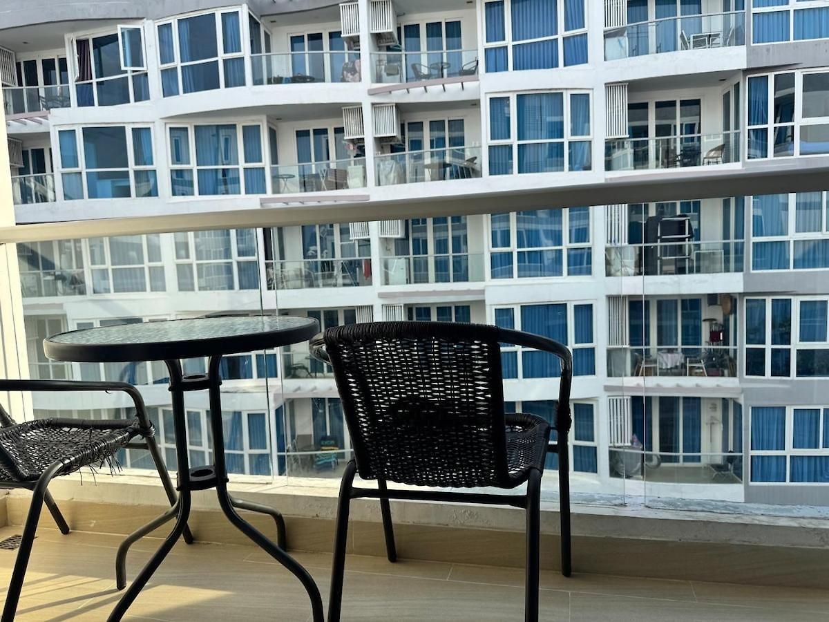 Grand Avenue 1br Pool View Smart Tv Wifi 6th Floor อพาร์ทเม้น *