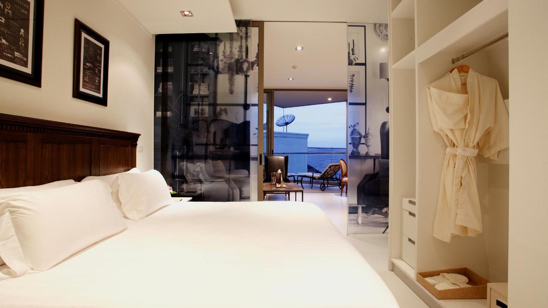 รีสอร์ท Modus Beachfront Pattaya