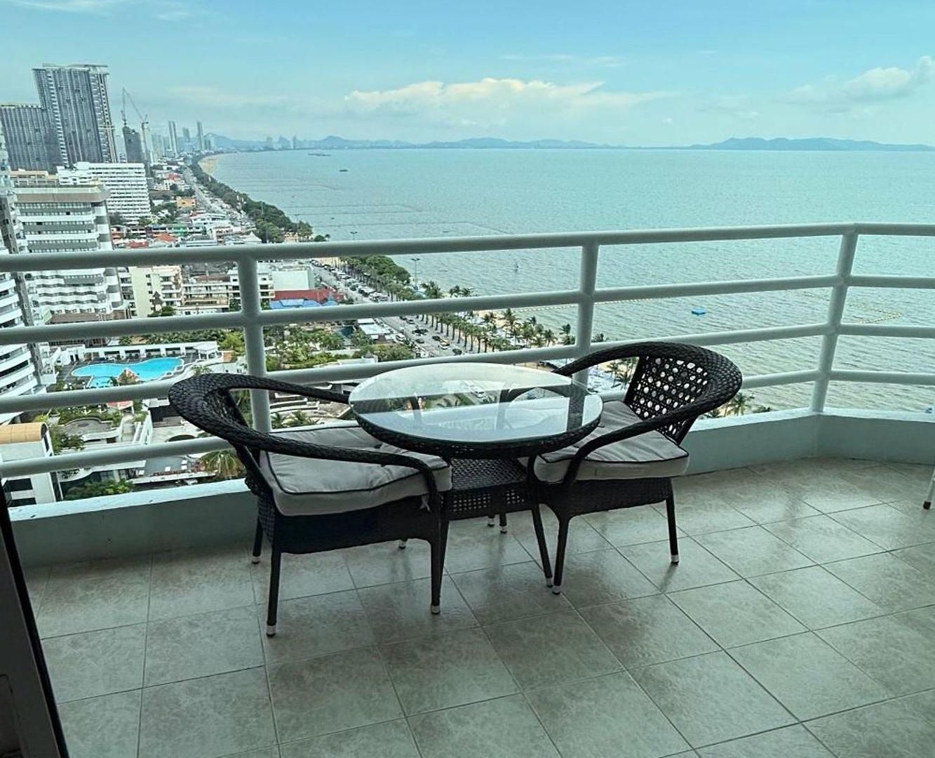 อพาร์ทเม้น View Talay 7 Seaview Pattaya