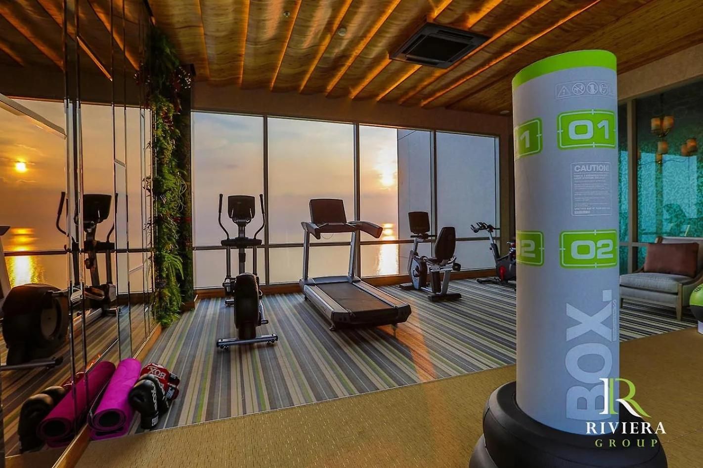 อพาร์ทเม้น Riviera Jomtien L High Floor L 4 Pools L Sauna L Gym *