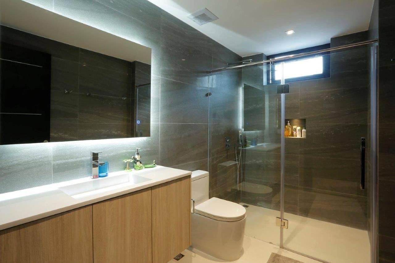 Near & Walk Street Luxury * Pattaya