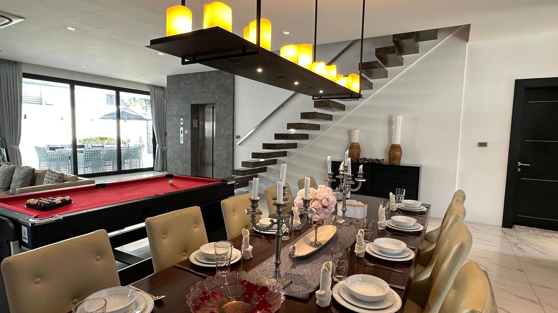 Near & Walk Street Luxury * Pattaya