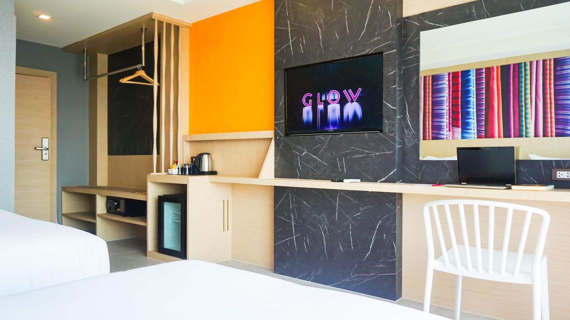 Glow 4* Pattaya