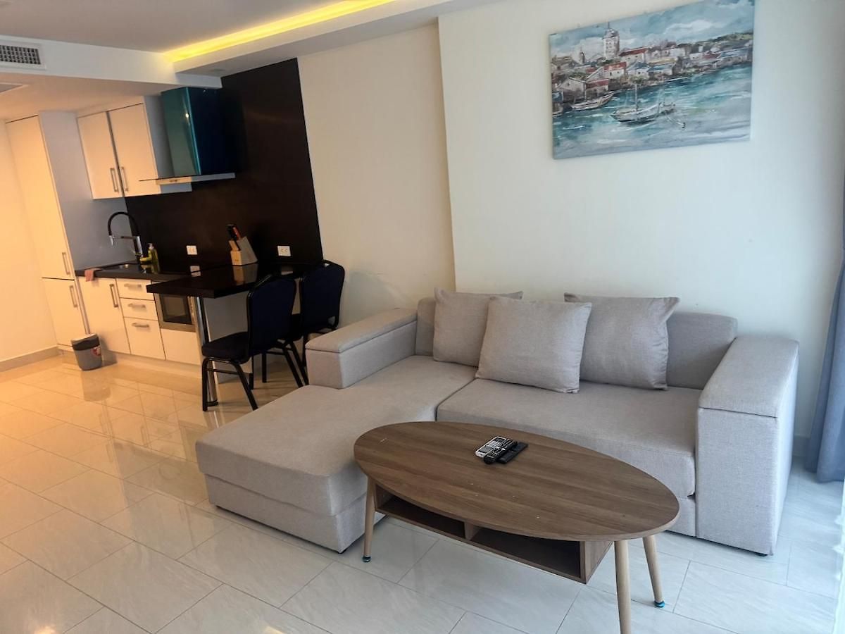 Grand Avenue 1br 6th Floor Pool View Smart Tv Wifi อพาร์ทเม้น *