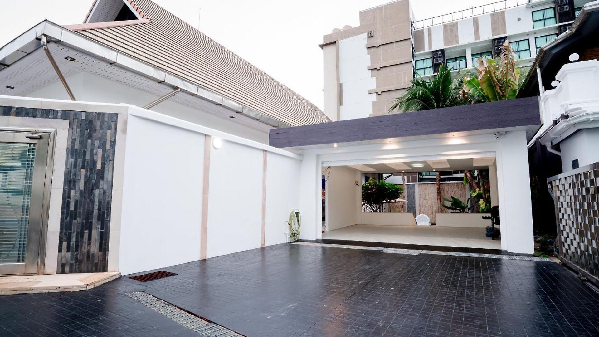 วิลล่า 900m2 Near Walkstreet Luxury Pool