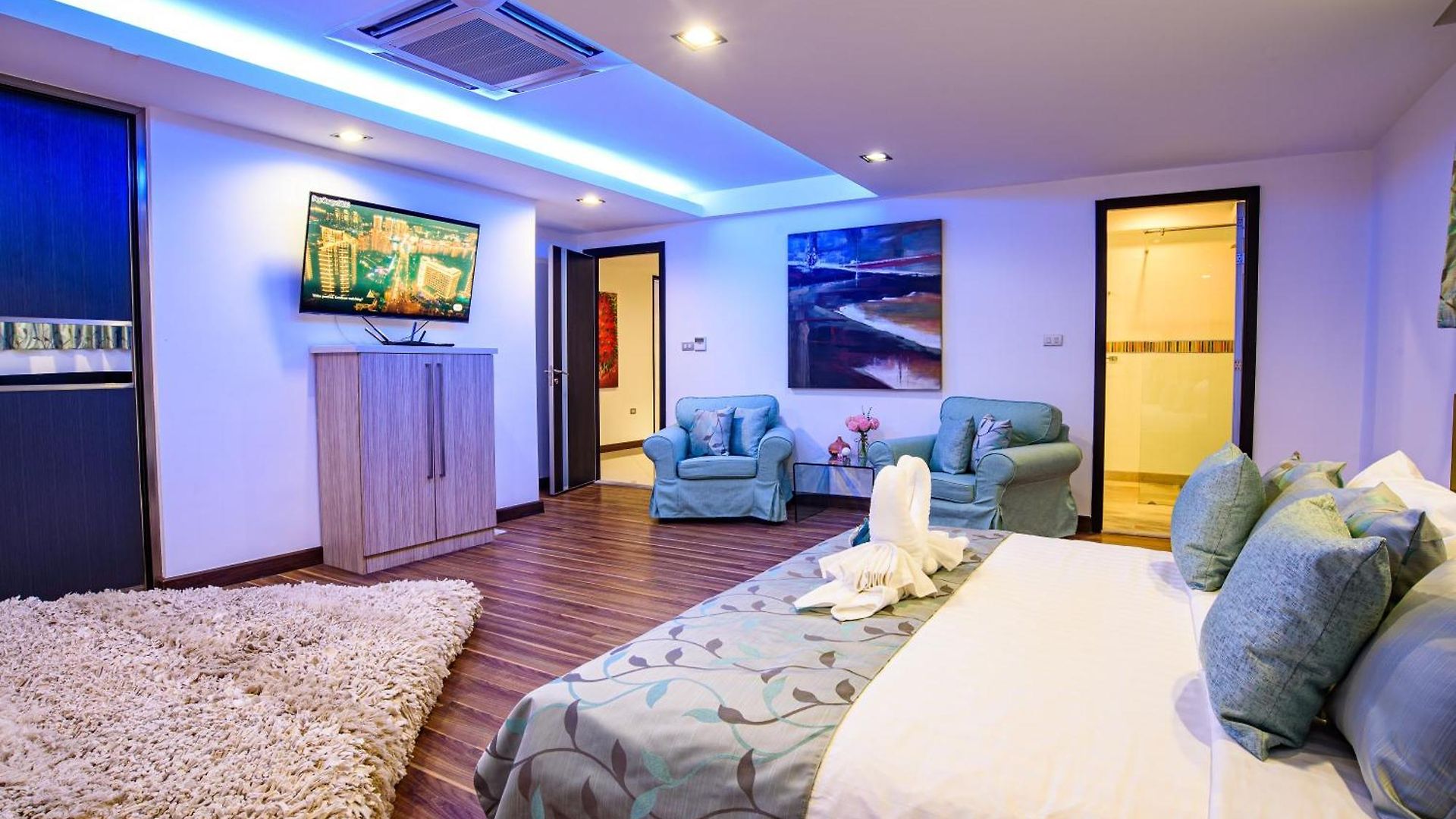 900m2 Near Walkstreet Luxury Pool *