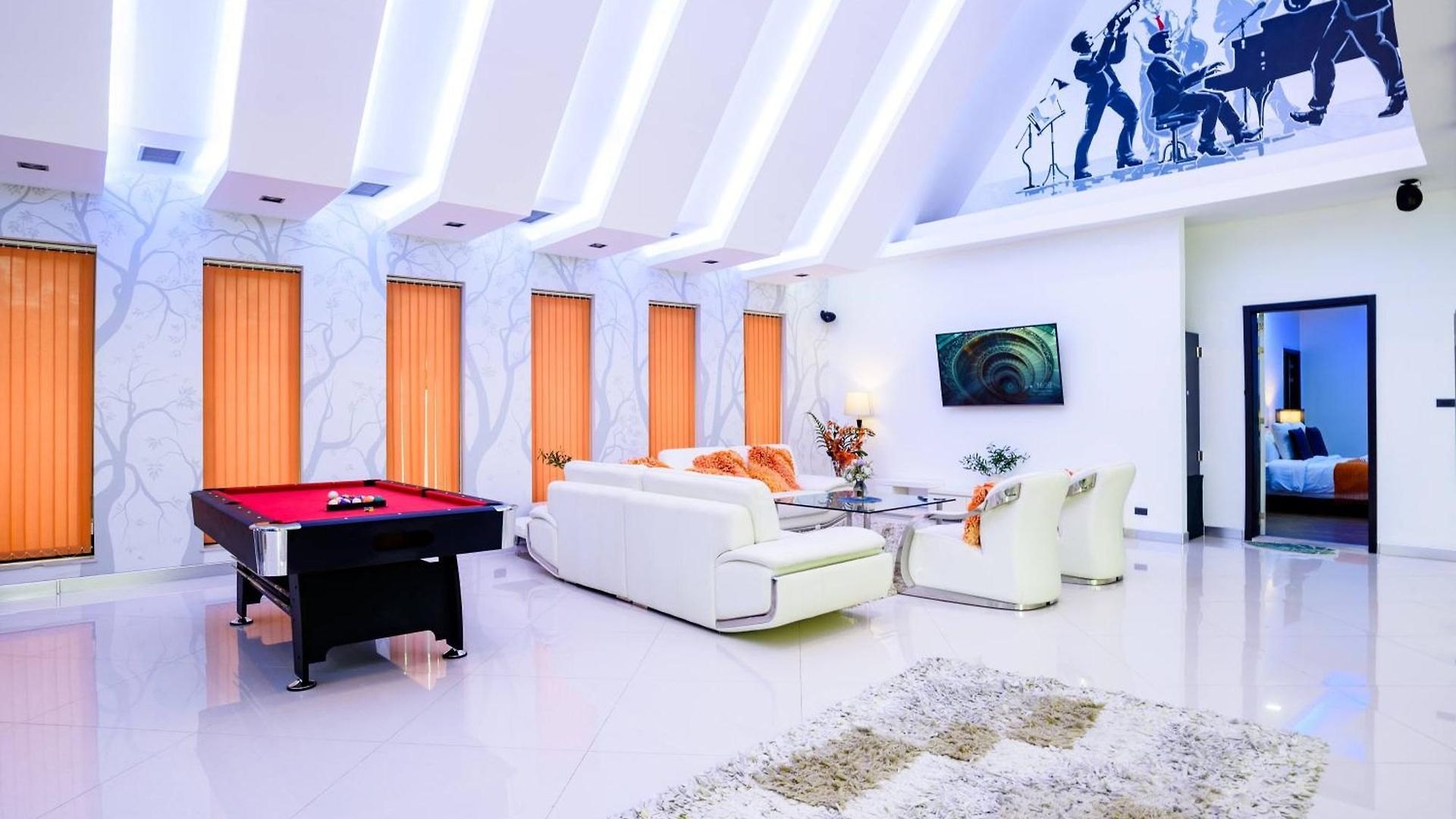 วิลล่า 900m2 Near Walkstreet Luxury Pool Pattaya