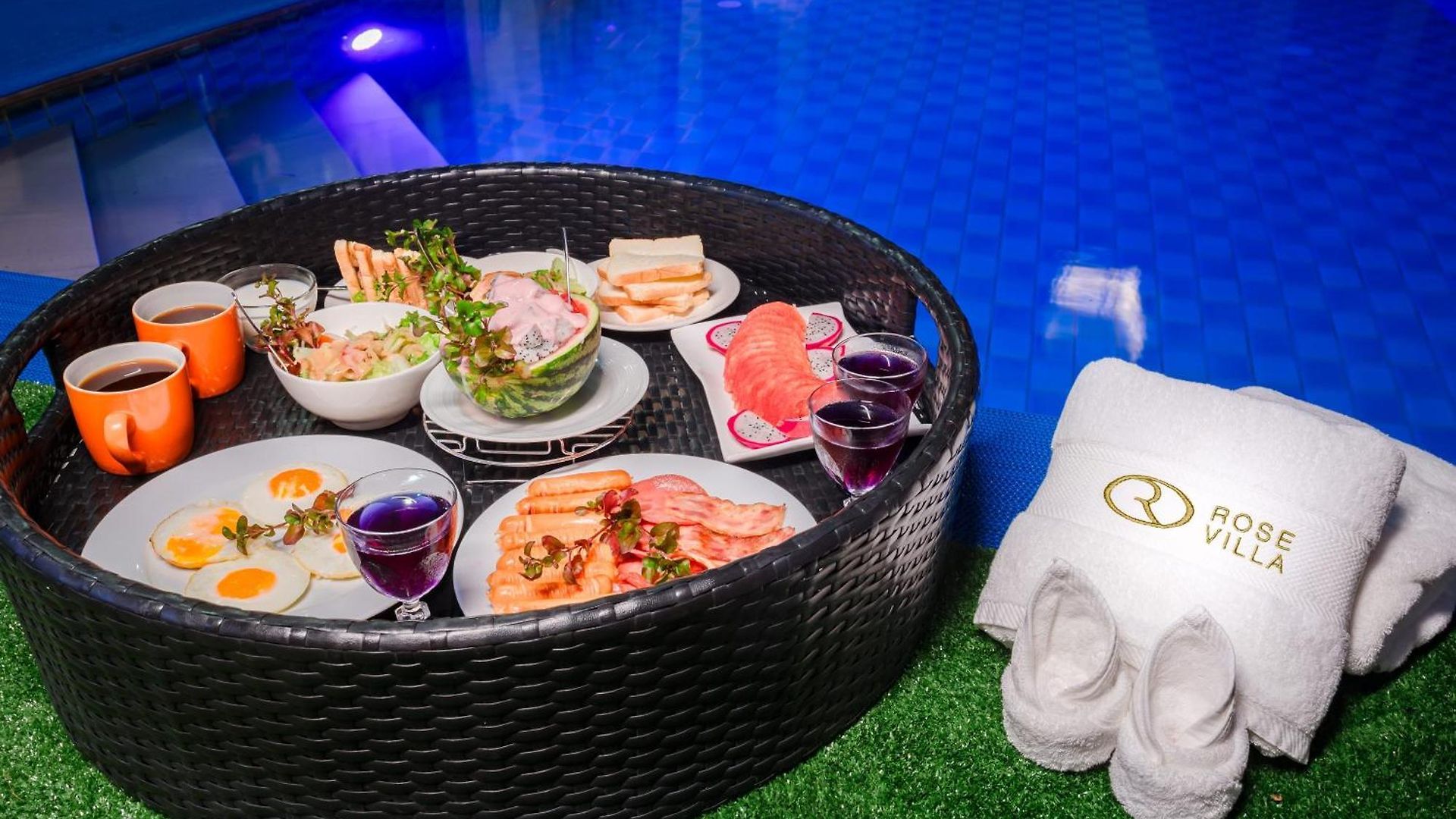 วิลล่า 900m2 Near Walkstreet Luxury Pool