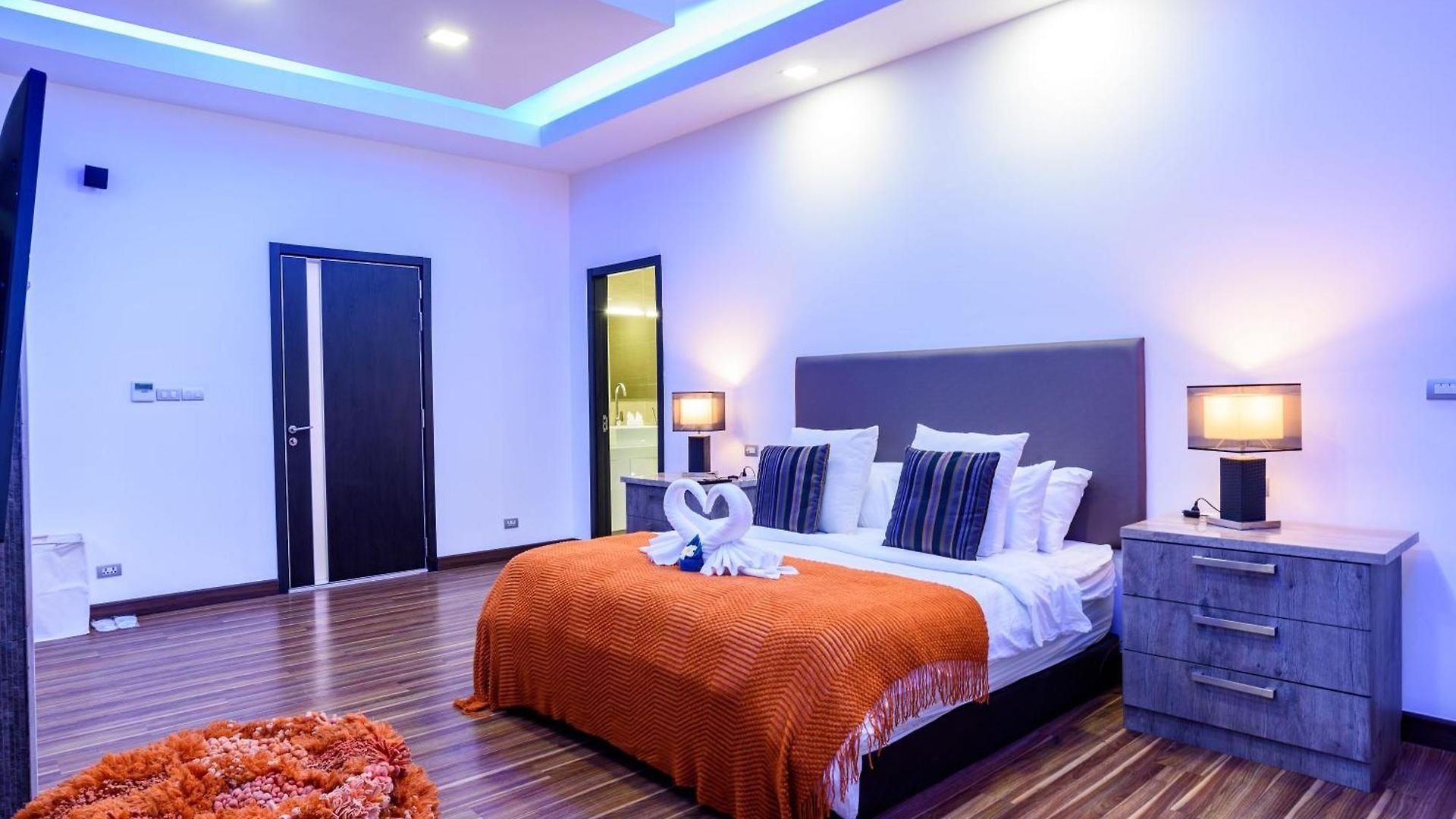 วิลล่า 900m2 Near Walkstreet Luxury Pool