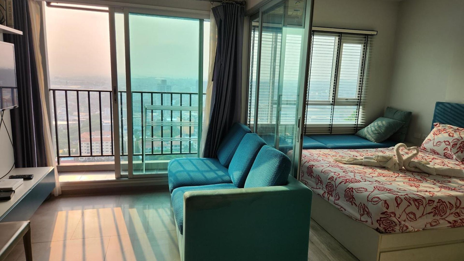 Centric Sea Pattaya中心海 Apartment