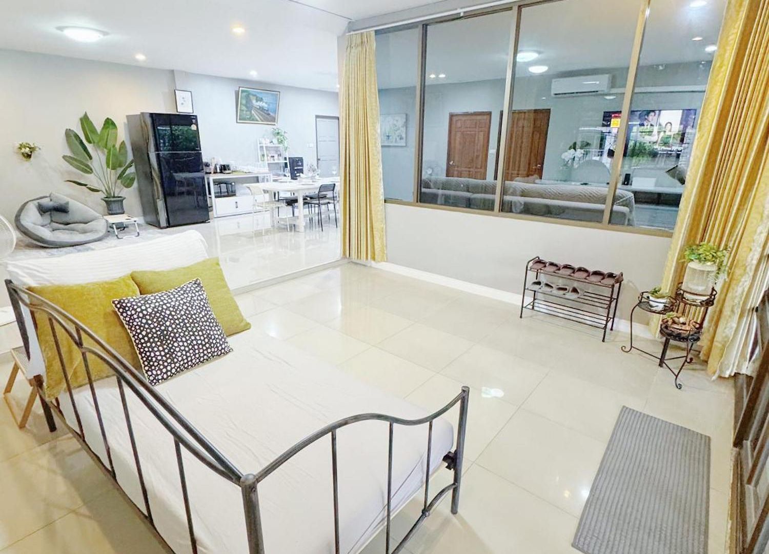 วิลล่า Sun And Moon House Pattaya
