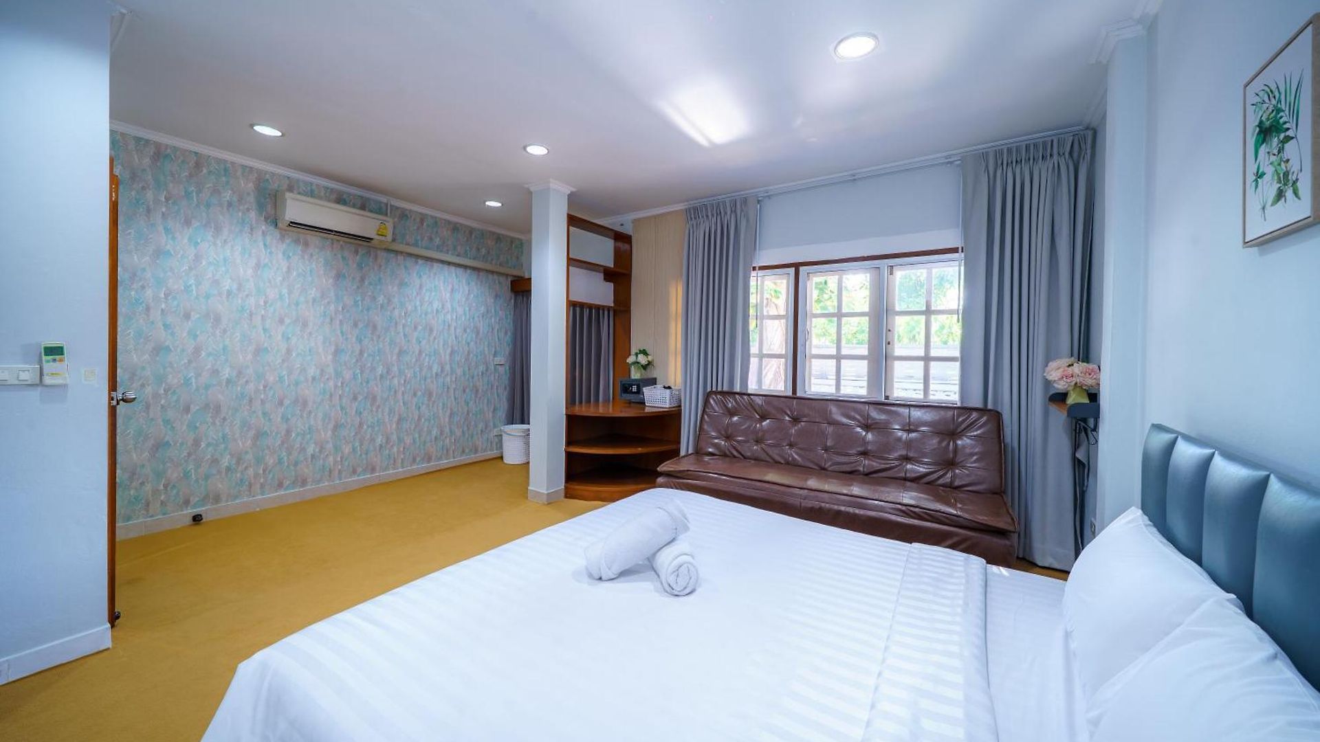 Cozy Gray Garden วิลล่า Pattaya