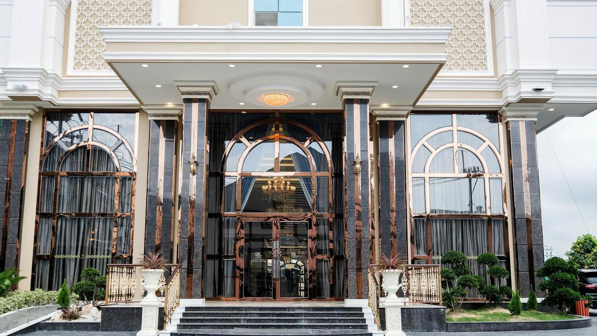 Lk Grand Empire โรงแรม 5*
