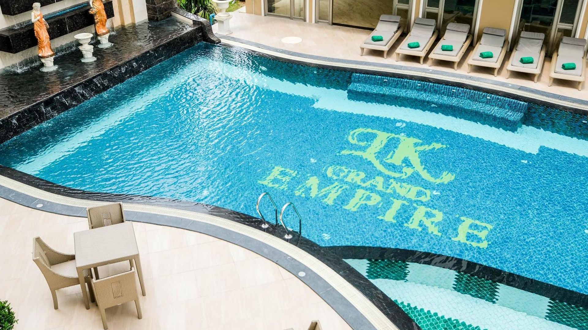 Lk Grand Empire โรงแรม Pattaya