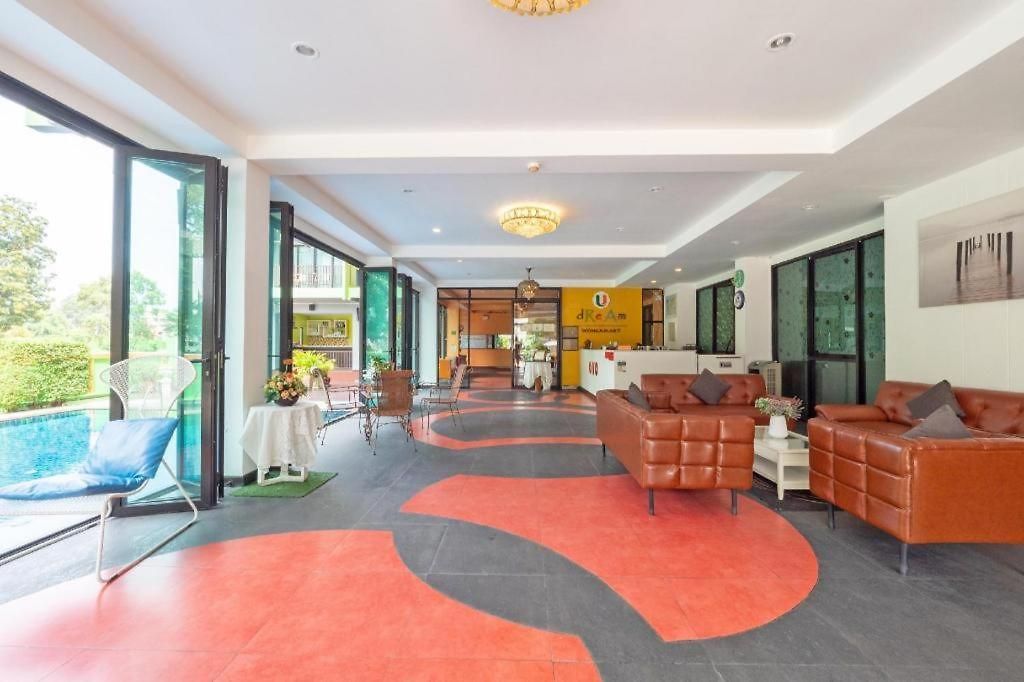 Oyo 75367 Ud โรงแรม Pattaya