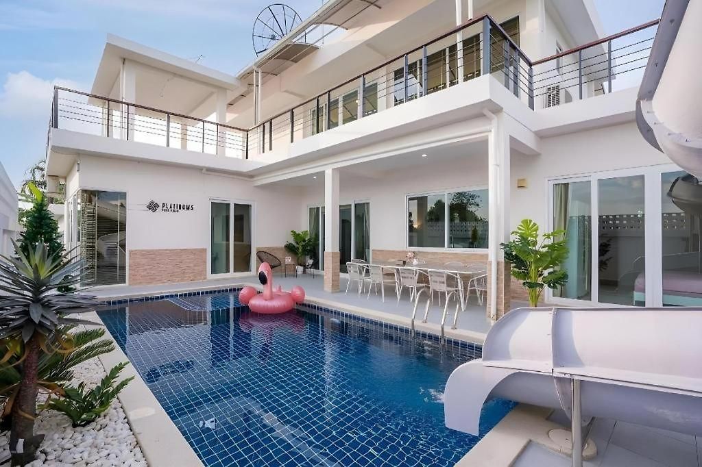 Platinum Pool Pattaya