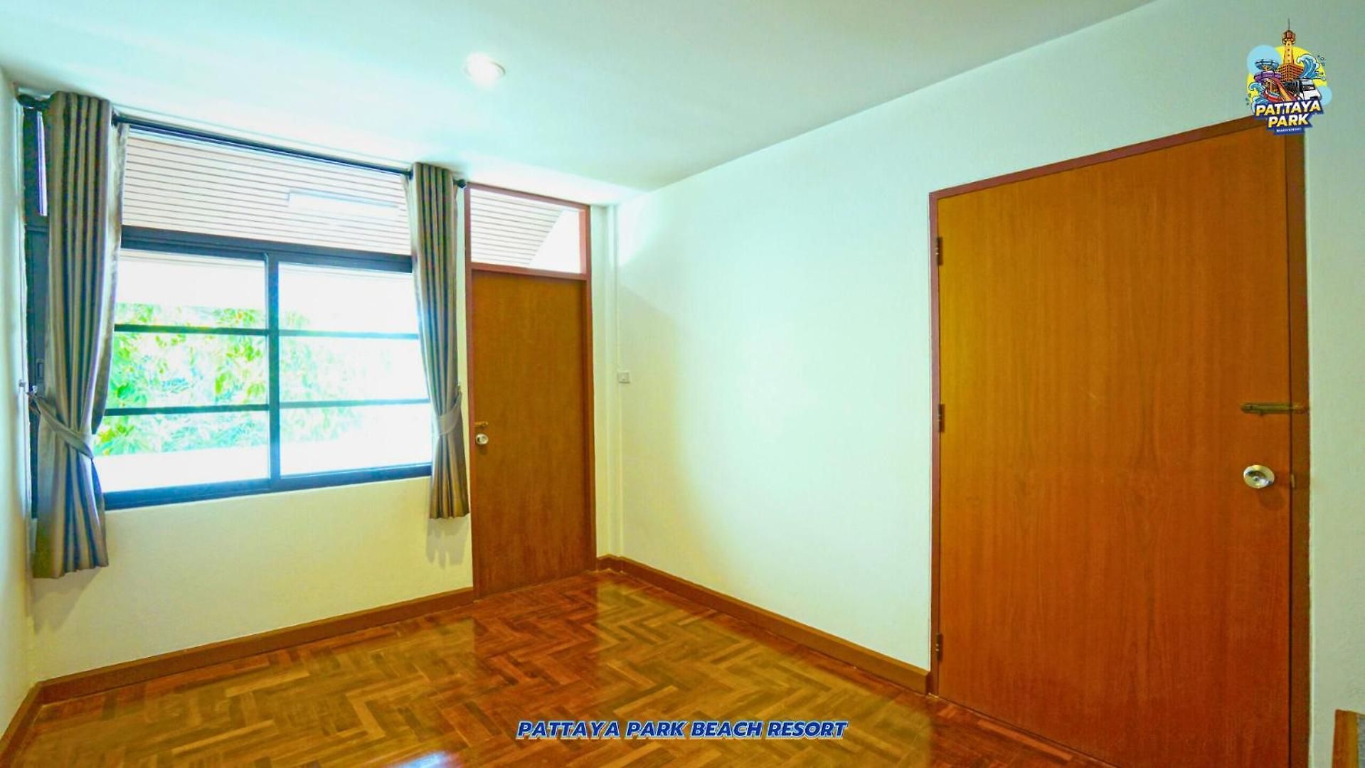 โรงแรม Park 4*