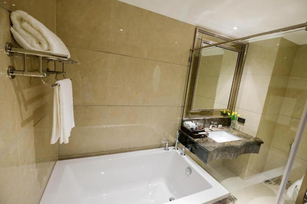 โรงแรม Lk Grand Empire