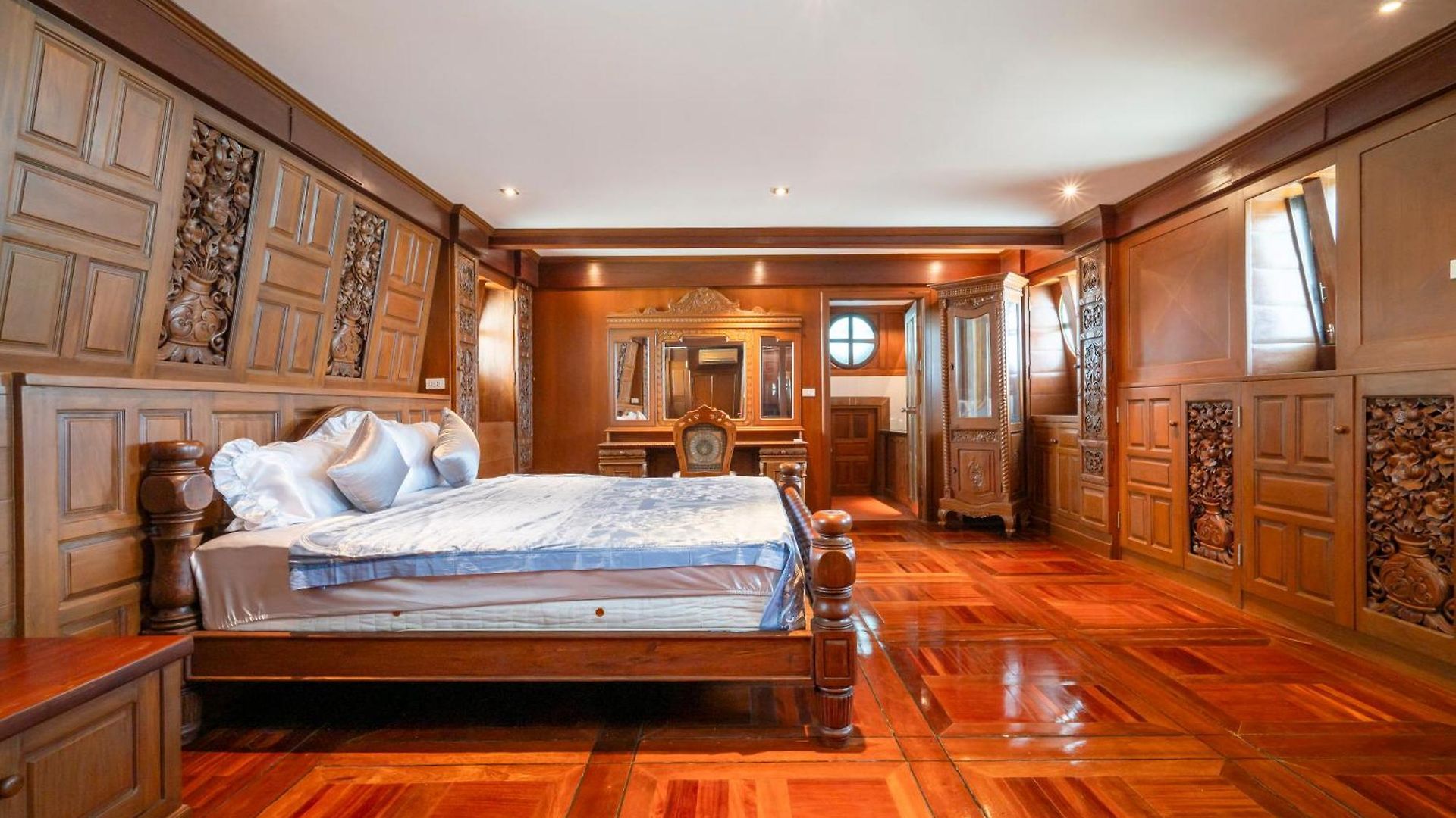 วิลล่า Nautica - 4 Bedroom Luxury Pool With Unique Yacht-house Pattaya