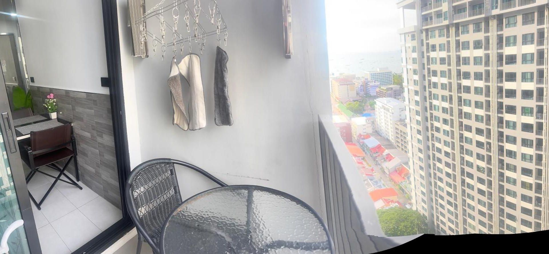 Base Perfect Spot Seaview 23 Floor อพาร์ทเม้น *