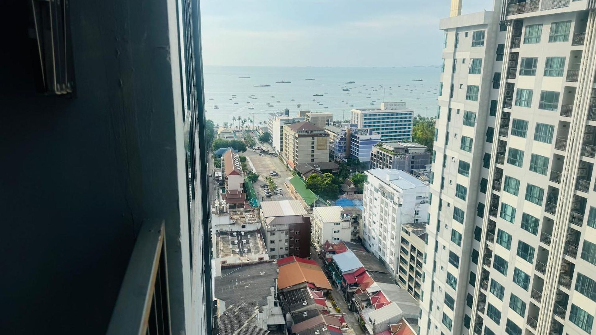 Base Perfect Spot Seaview 23 Floor Pattaya