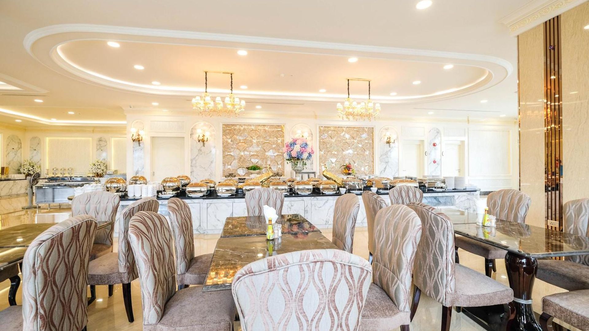 โรงแรม Lk Grand Empire