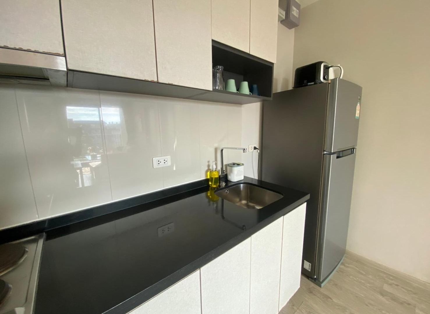 2 Bed Spacious Location In