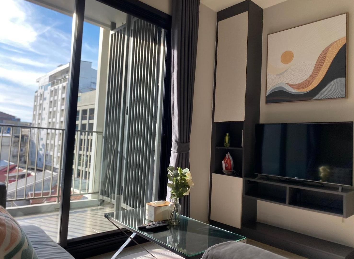 อพาร์ทเม้น 2 Bed Spacious Location In