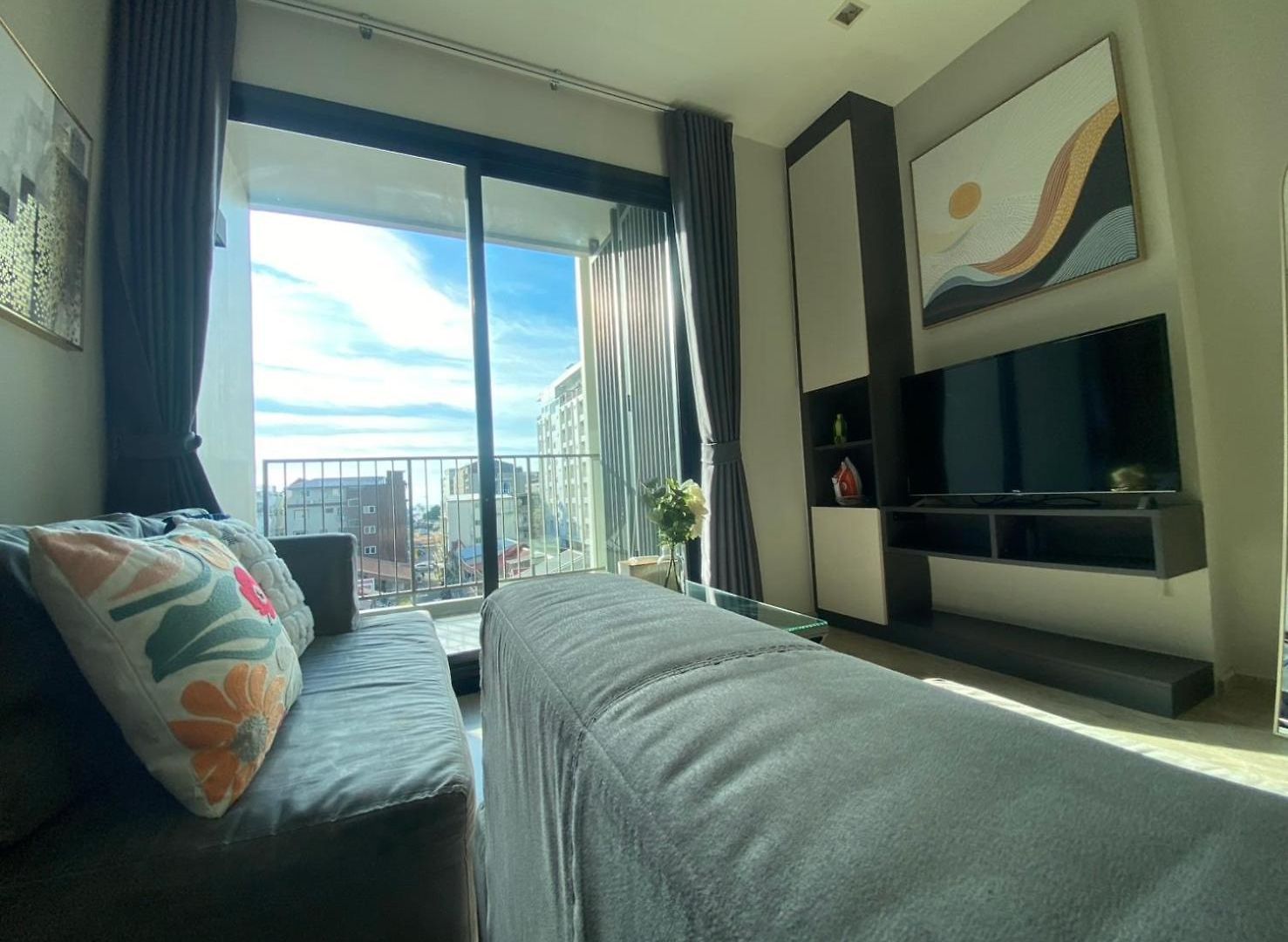 2 Bed Spacious Location In